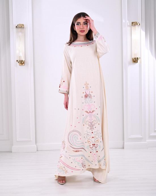 Women's jalabiya with soft embroidery