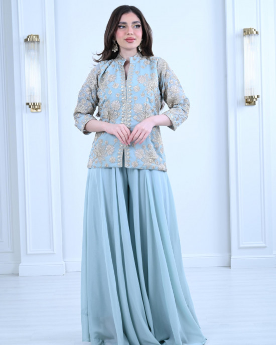 Women's set of loose blouse and pants