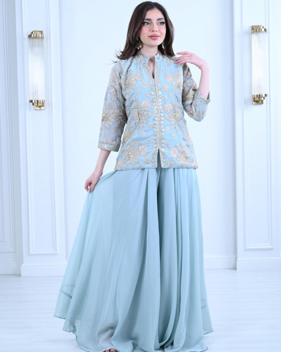 Women's set of loose blouse and pants