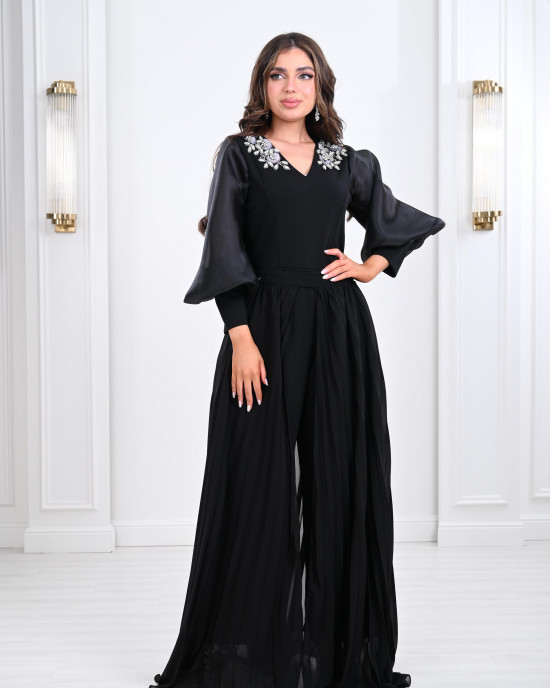Long dress with puffy drum sleeves