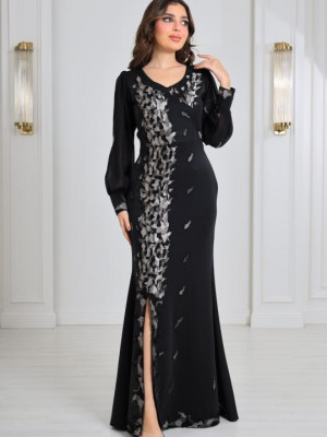 Distinctive heroine women's dress 