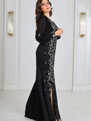 Distinctive heroine women's dress 