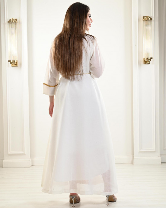 Jalabiya with a wide and long design