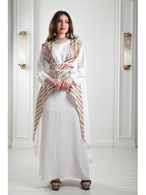 Embroidered galabiya with a modern design 