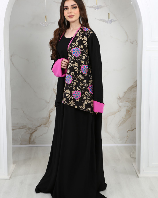 Distinctive galabiya, two pieces Distinctive galabiya, two pieces