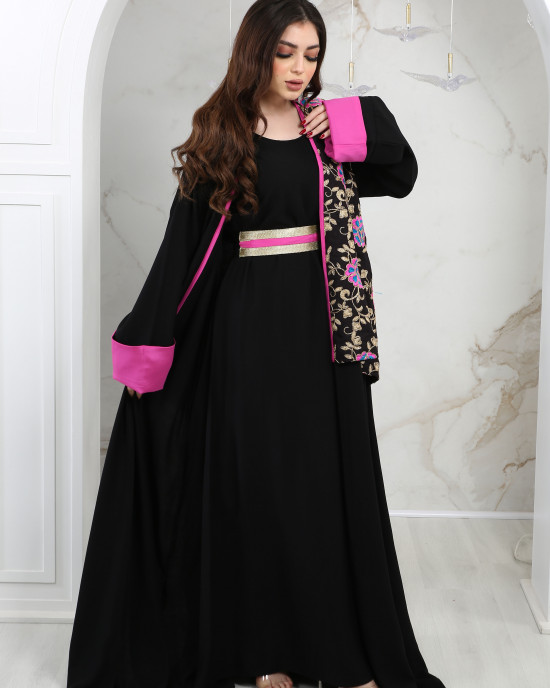 Distinctive galabiya, two pieces Distinctive galabiya, two pieces