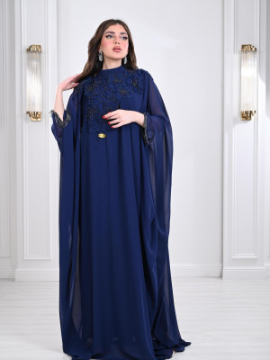 An elegant Saudi galabiya 