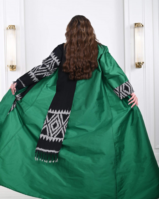 Distinctive Moroccan galabiya