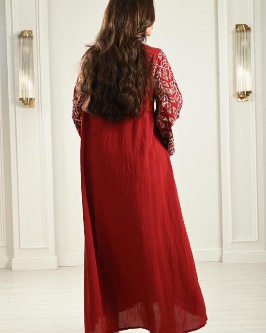 High-neck embroidered jalabiyas